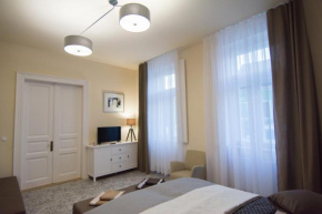 Отель Zora Apartman  Эгер